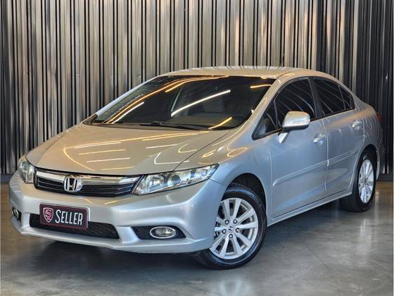 HONDA CIVIC 2.0 LXR 16V FLEX 4P AUTOMÁTICO HONDA CIVIC 2.0 LXR 16V FLEX 4P AUTOMÁTICO